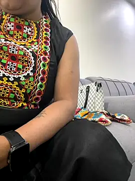 Snapshot of hot_bhabhi69 chatting on 10-02-25, 06:09 hot bhabhi69 online show from 10-02-25, 06:09