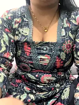 Snapshot of hot_bhabhi69 chatting on 10-07-25, 05:15 hot bhabhi69 online show from 10-07-25, 05:15