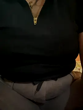 Snapshot of hot_bhabhi69 chatting on 10-22-25, 08:47 hot bhabhi69 online show from 10-22-25, 08:47