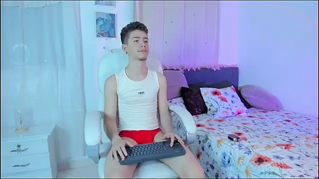 ThiagooJames online show from 10-30-25, 03:19