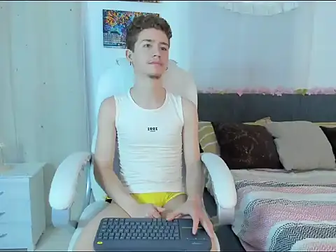 ThiagooJames online show from 11-24-25, 02:22