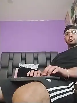 ashtoncooperr online show from 01-06-26, 05:16