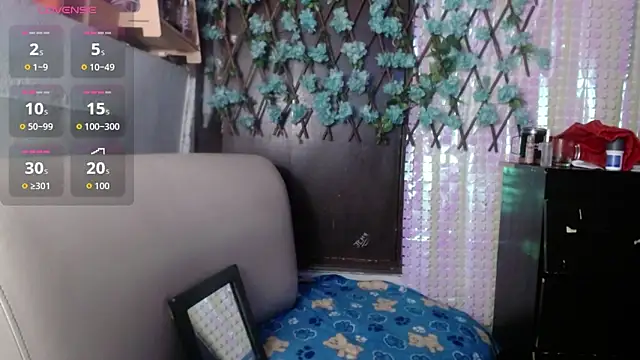 Snapshot of darling_hott chatting on 02-23-26, 11:29 darling hott online show from 02-23-26, 11:29