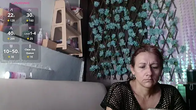 Snapshot of darling_hott chatting on 03-04-26, 11:16 darling hott online show from 03-04-26, 11:16