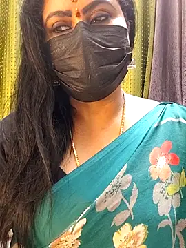 honey-flower online show from 11-04-25, 03:27