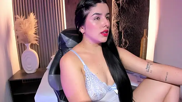 evelin lopezz online show from 10-30-25, 02:24