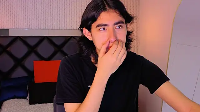 ryo light online show from 10-19-25, 08:09