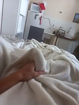 Snapshot of Ruivinh0 chatting on 09-28-25, 12:54 Ruivinh0 online show from 09-28-25, 12:54