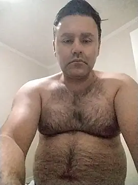 Snapshot of LeoMaduroSP chatting on 12-20-25, 03:46 LeoMaduroSP online show from 12-20-25, 03:46