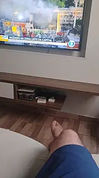 Snapshot of LeoMaduroSP chatting on 01-12-26, 09:14 LeoMaduroSP online show from 01-12-26, 09:14