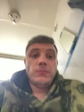 Snapshot of kisspussy1993 chatting on 11-11-25, 01:11 kisspussy1993 online show from 11-11-25, 01:11