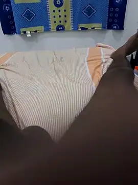 Snapshot of Luky2-35 chatting on 10-03-25, 06:38 Luky2-35 online show from 10-03-25, 06:38