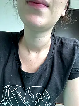 Megan colsom online show from 10-31-25, 04:19