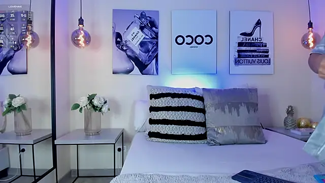 Samantha hotly online show from 04-21-26, 03:17