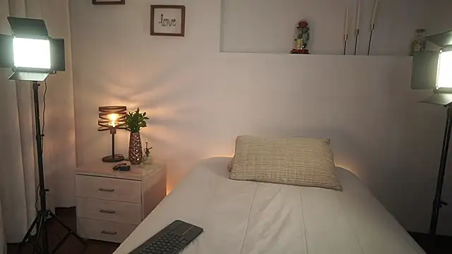 ximena cortez 03 online show from 06-23-26, 11:03