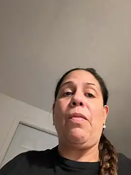 PrettyKittyMia online show from 04-25-26, 01:08