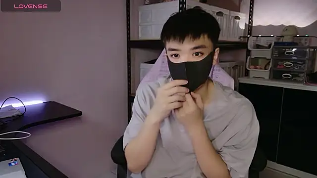 doggyman523 online show from 11-09-25, 03:54