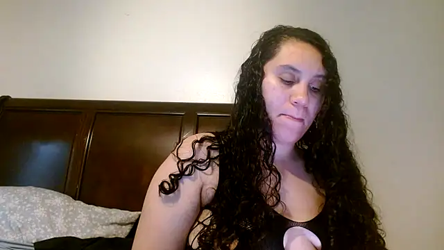 Snapshot of carlithefreak chatting on 12-17-25, 08:48 carlithefreak online show from 12-17-25, 08:48