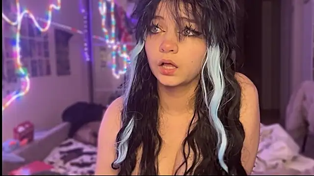 Snapshot of nikoli_naw chatting on 10-26-25, 02:12 nikoli naw online show from 10-26-25, 02:12