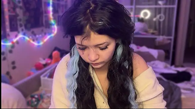 Snapshot of nikoli_naw chatting on 10-30-25, 02:40 nikoli naw online show from 10-30-25, 02:40