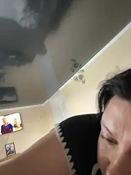 Snapshot of Liza_Will chatting on 02-15-26, 08:46 Liza Will online show from 02-15-26, 08:46