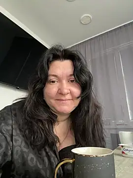 Snapshot of Liza_Will chatting on 02-18-26, 07:15 Liza Will online show from 02-18-26, 07:15