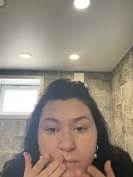 Snapshot of Liza_Will chatting on 03-19-26, 07:23 Liza Will online show from 03-19-26, 07:23