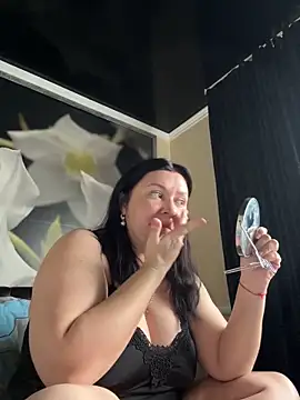 Snapshot of Liza_Will chatting on 03-26-26, 06:30 Liza Will online show from 03-26-26, 06:30