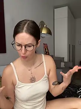 Snapshot of ElizabetBlack chatting on 02-16-26, 07:15 ElizabetBlack online show from 02-16-26, 07:15