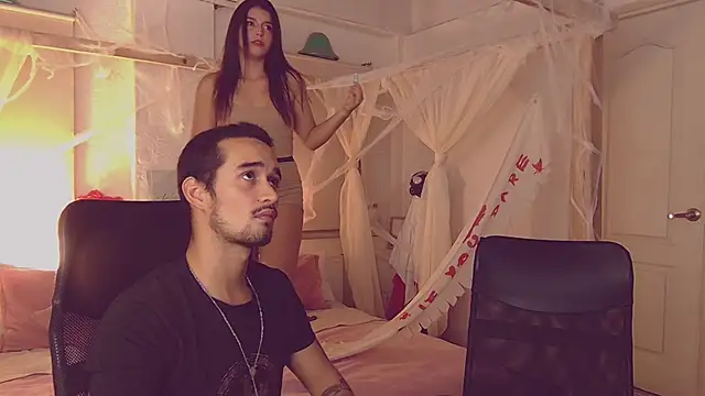 Laila asher online show from 10-25-25, 07:05