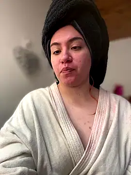 Noa Todokoro online show from 11-20-25, 03:01