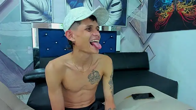 Snapshot of rhabena_boysex chatting on 10-19-25, 11:16 rhabena boysex online show from 10-19-25, 11:16