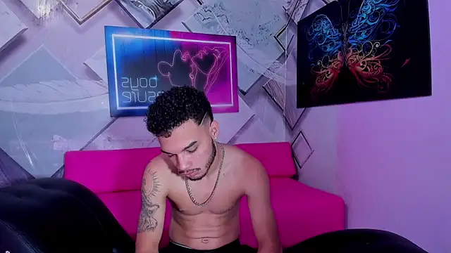 Snapshot of rhabena_boysex chatting on 03-08-26, 01:36 rhabena boysex online show from 03-08-26, 01:36