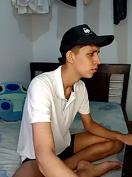 Snapshot of Allnei chatting on 11-24-25, 11:48 Allnei online show from 11-24-25, 11:48