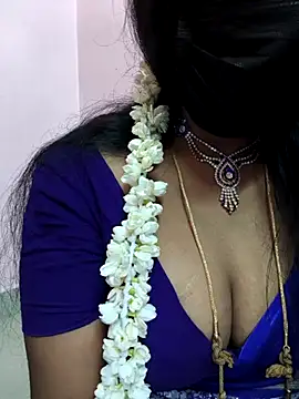 Snapshot of sana-99 chatting on 11-04-25, 03:49 sana-99 online show from 11-04-25, 03:49