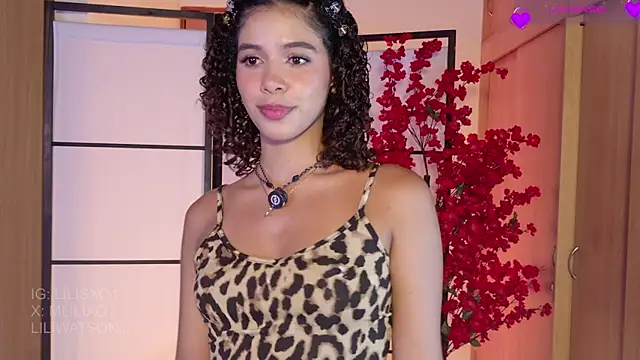Snapshot of lilijwatson chatting on 06-15-26, 03:53 lilijwatson online show from 06-15-26, 03:53
