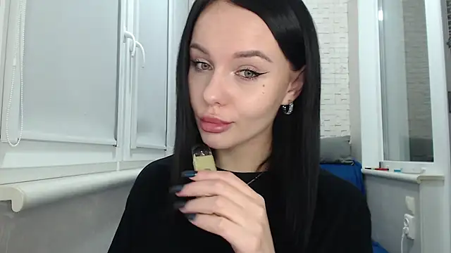 Snapshot of Blair_Yates chatting on 11-06-25, 10:54 Blair Yates online show from 11-06-25, 10:54