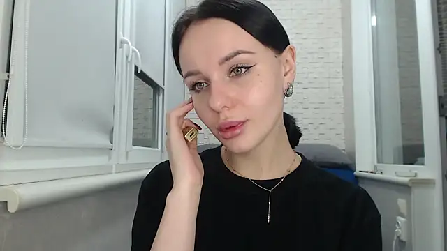 Snapshot of Blair_Yates chatting on 11-16-25, 11:54 Blair Yates online show from 11-16-25, 11:54