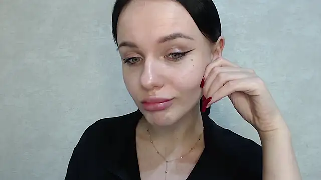 Snapshot of Blair_Yates chatting on 12-15-25, 11:20 Blair Yates online show from 12-15-25, 11:20