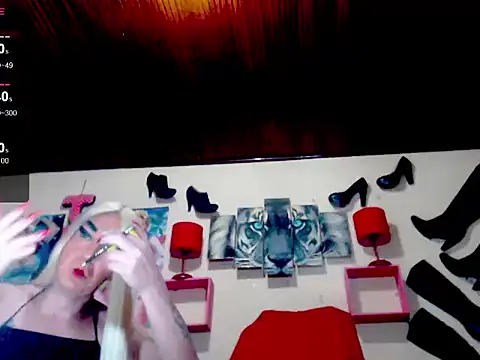 Snapshot of blondehot5v chatting on 09-17-25, 12:07 blondehot5v online show from 09-17-25, 12:07