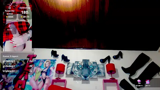 Snapshot of blondehot5v chatting on 10-03-25, 12:24 blondehot5v online show from 10-03-25, 12:24