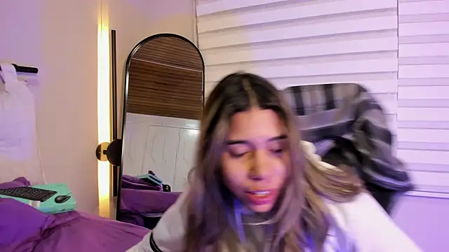 Rachell criss online show from 10-03-25, 05:15