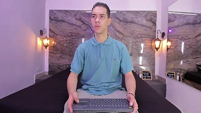  Axel 09 online show from 05-10-26, 03:44