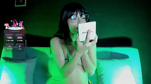 madiixwatson online show from 10-09-25, 11:08