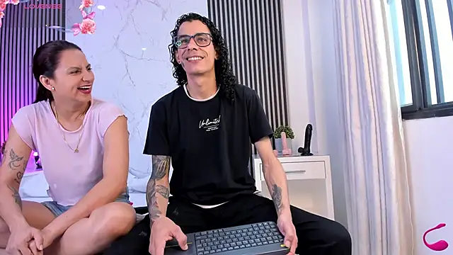 JackAndRosse  online show from 12-02-25, 01:28