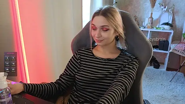Lucyinthesheets online show from 09-15-25, 04:34
