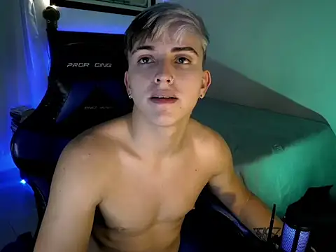 Justin trevor1 online show from 04-29-26, 04:05