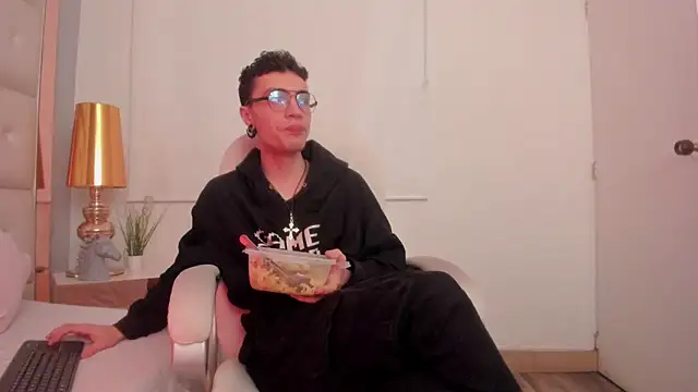 dark sun302 online show from 11-13-25, 09:58