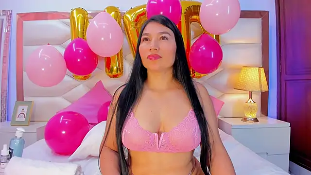 Snapshot of KarinaGomezxxx chatting on 10-08-25, 02:14 KarinaGomezxxx online show from 10-08-25, 02:14