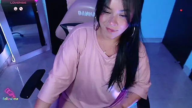 Danniela20 online show from 03-25-26, 03:45
